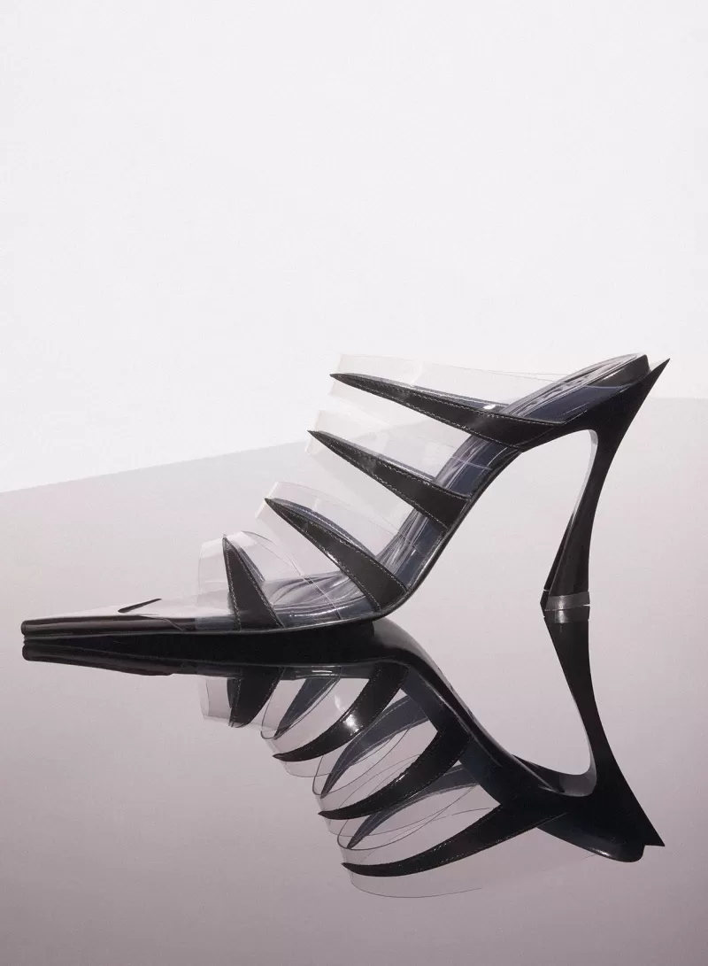 Fashion MUGLER black leather fang 95 spike sandals