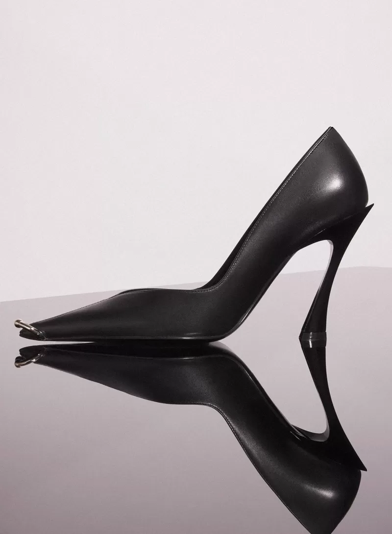 Hot MUGLER black leather piercing fang 95 pump