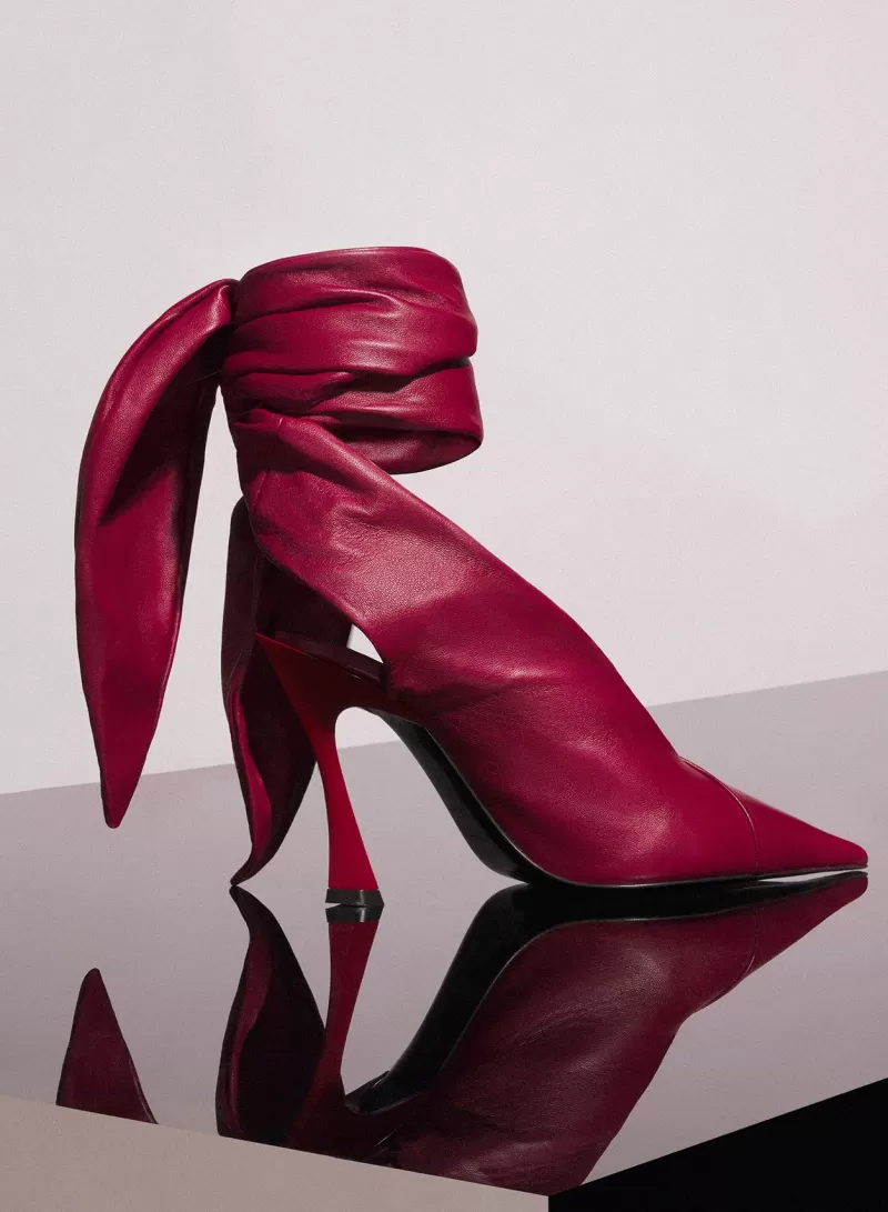 New MUGLER red leather knot fang 95 mules